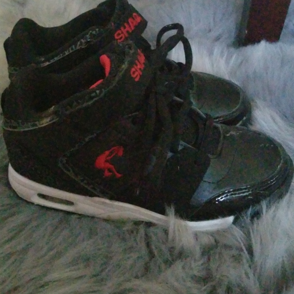 BOYS SHAQ 3/4 HI TOPS SIZE 12 YOUTH